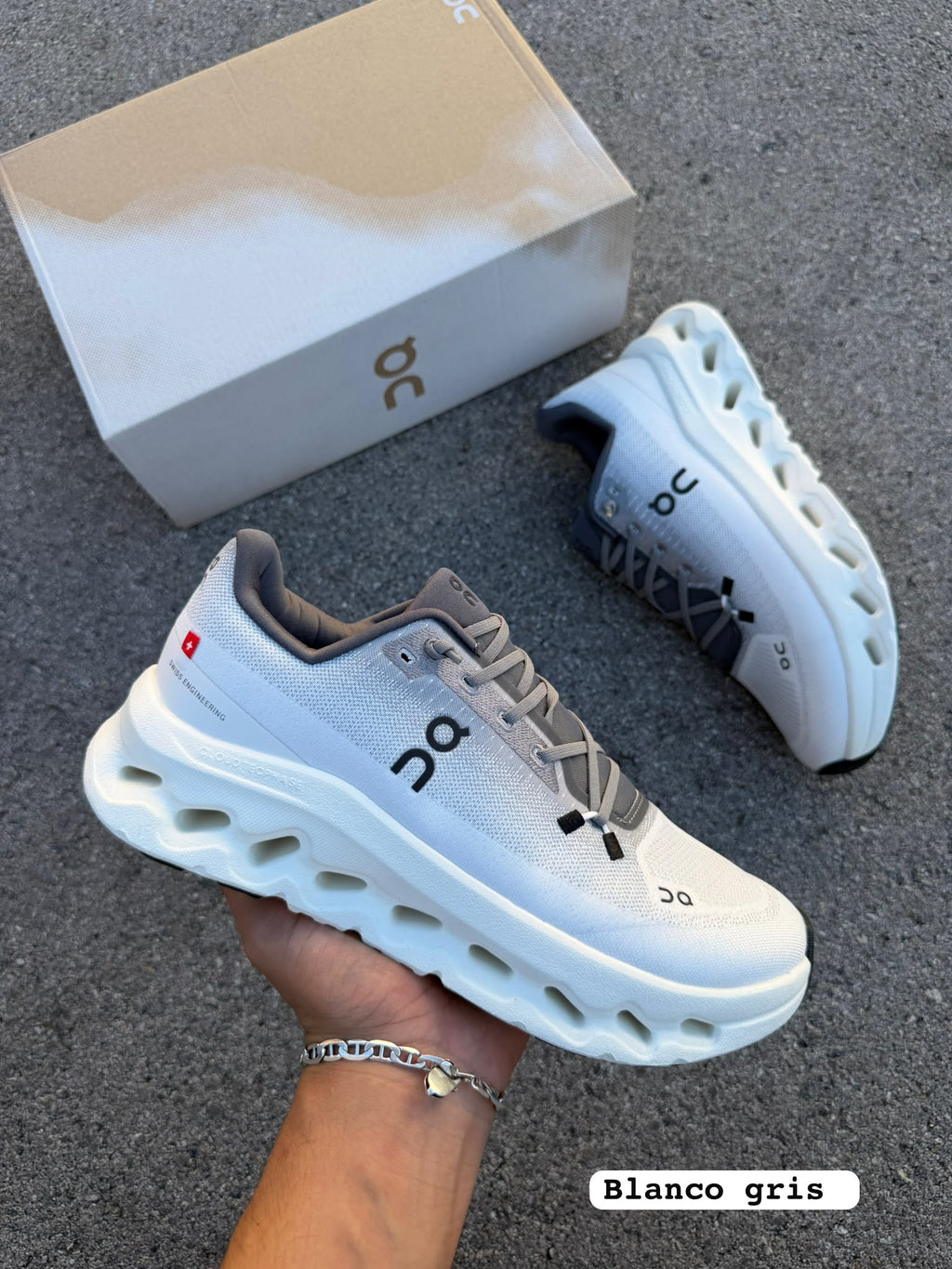 Zapatillas On Running Cloudtilt White / Grey