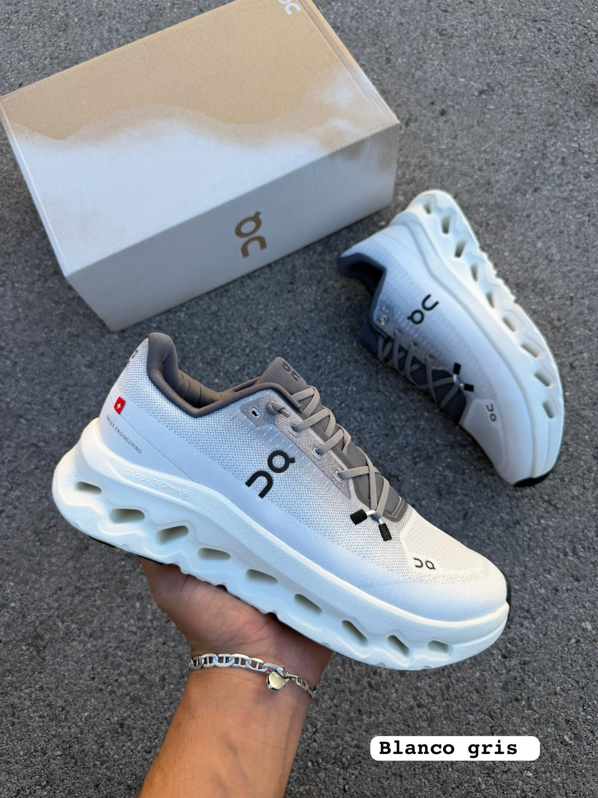 Zapatillas On Running Cloudtilt White / Grey
