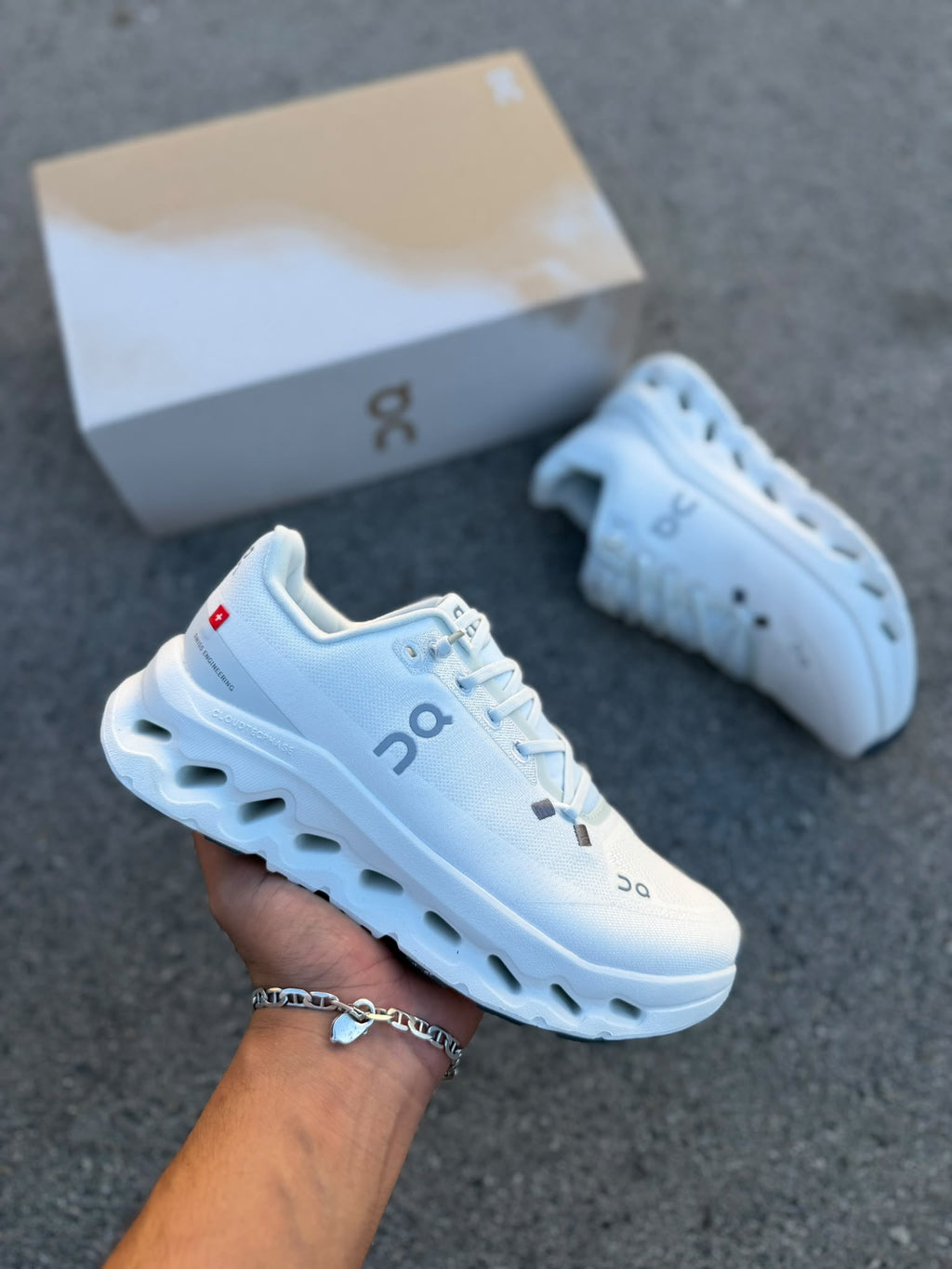 Zapatillas On Cloudtilt Triple White