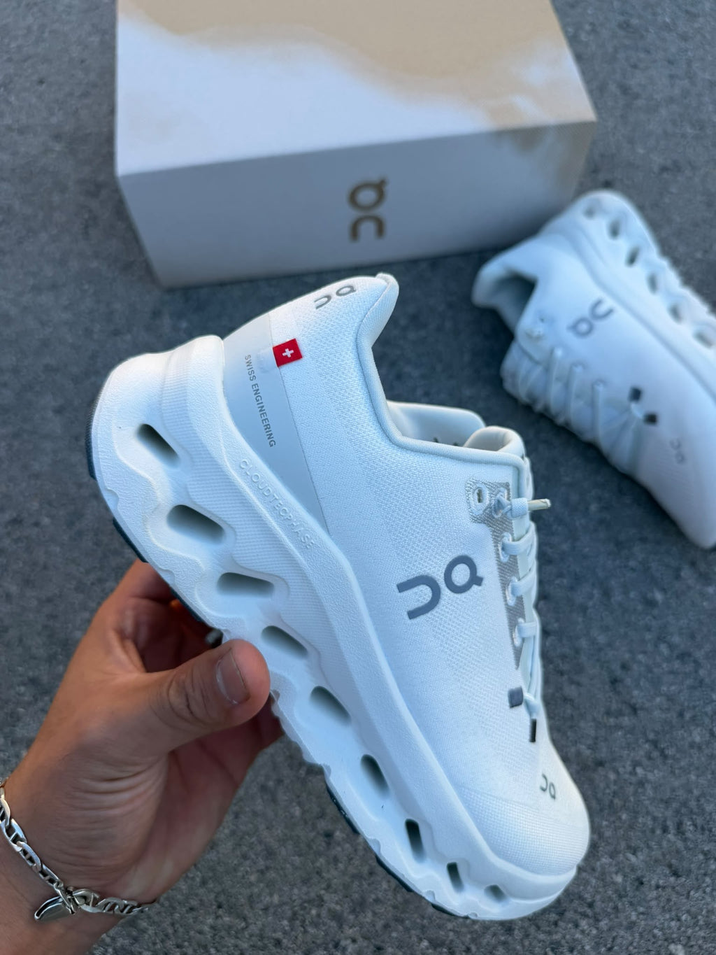 Zapatillas On Cloudtilt Triple White
