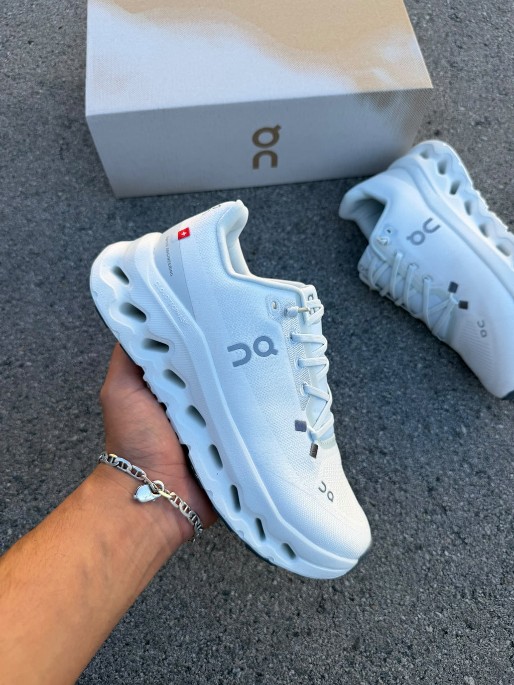 Zapatillas On Cloudtilt Triple White