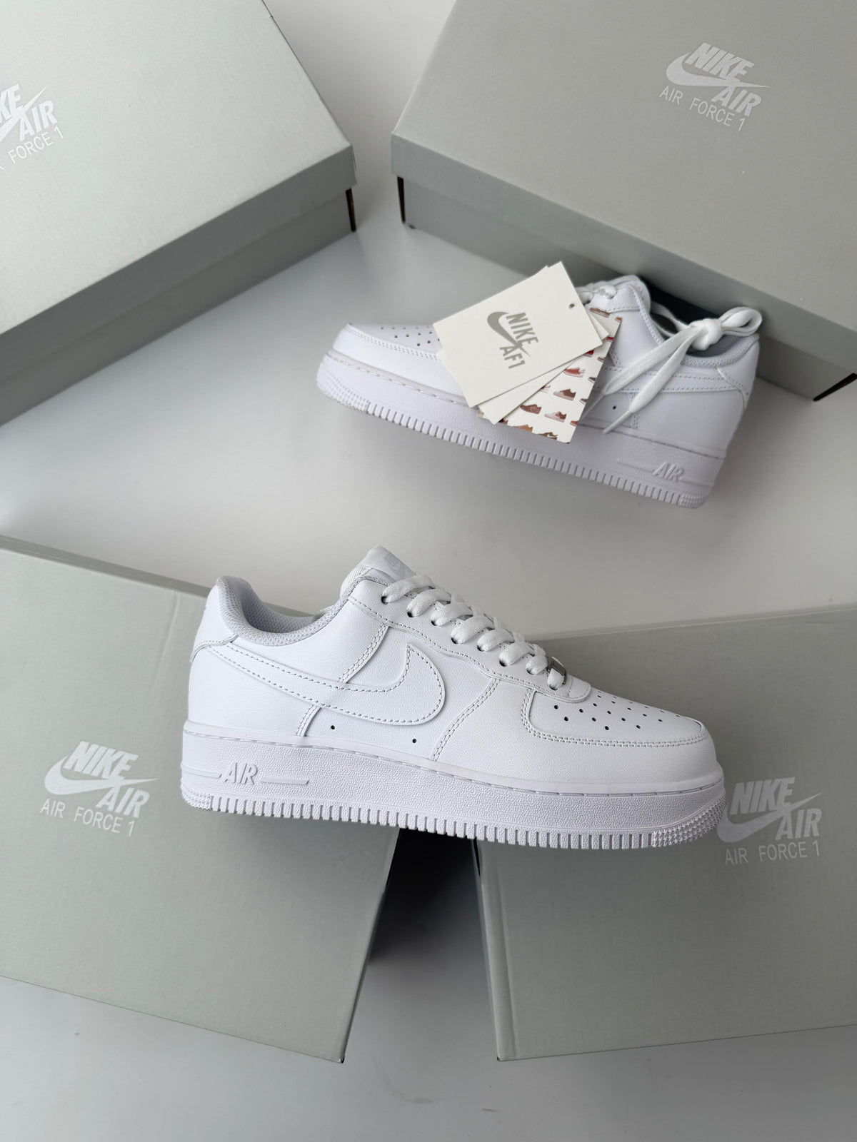 Nike Air Force 1