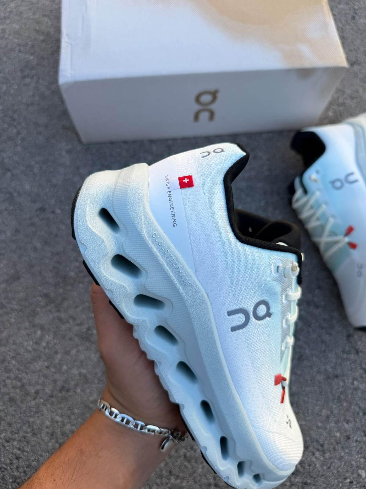 Zapatillas On Running Cloudtilt White / Ice Blue