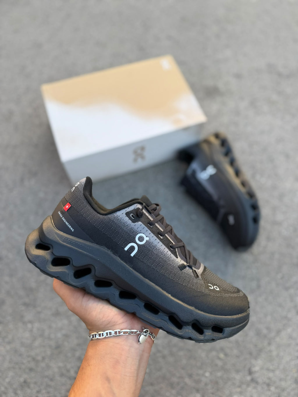 `Zapatillas On Cloudtilt Triple Black