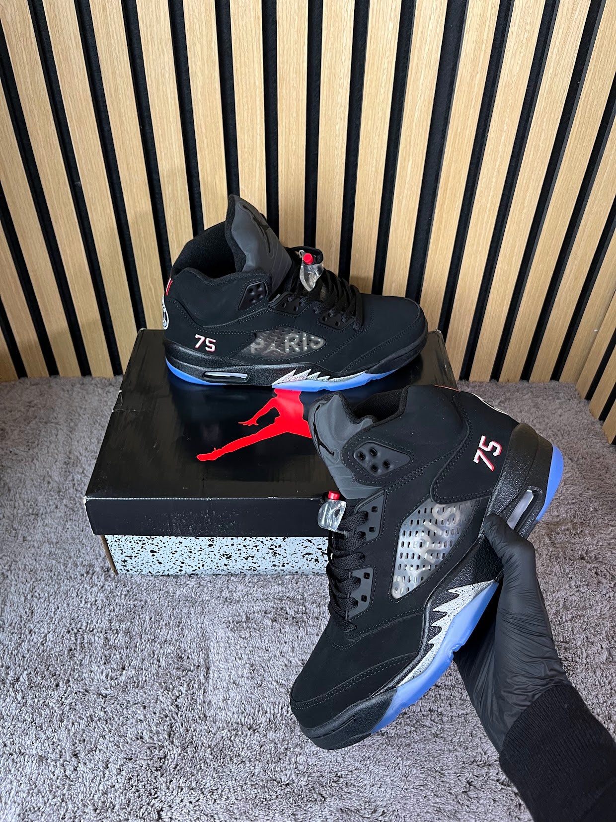 Nike Air Jordan 5 Retro x Paris Saint-Germain negras