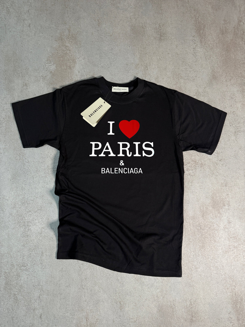 CAMISETA BALENClAGA