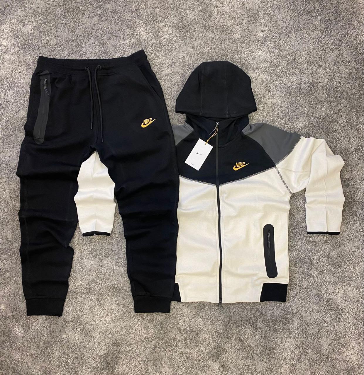 CHANDAL LARGO Nike Tech