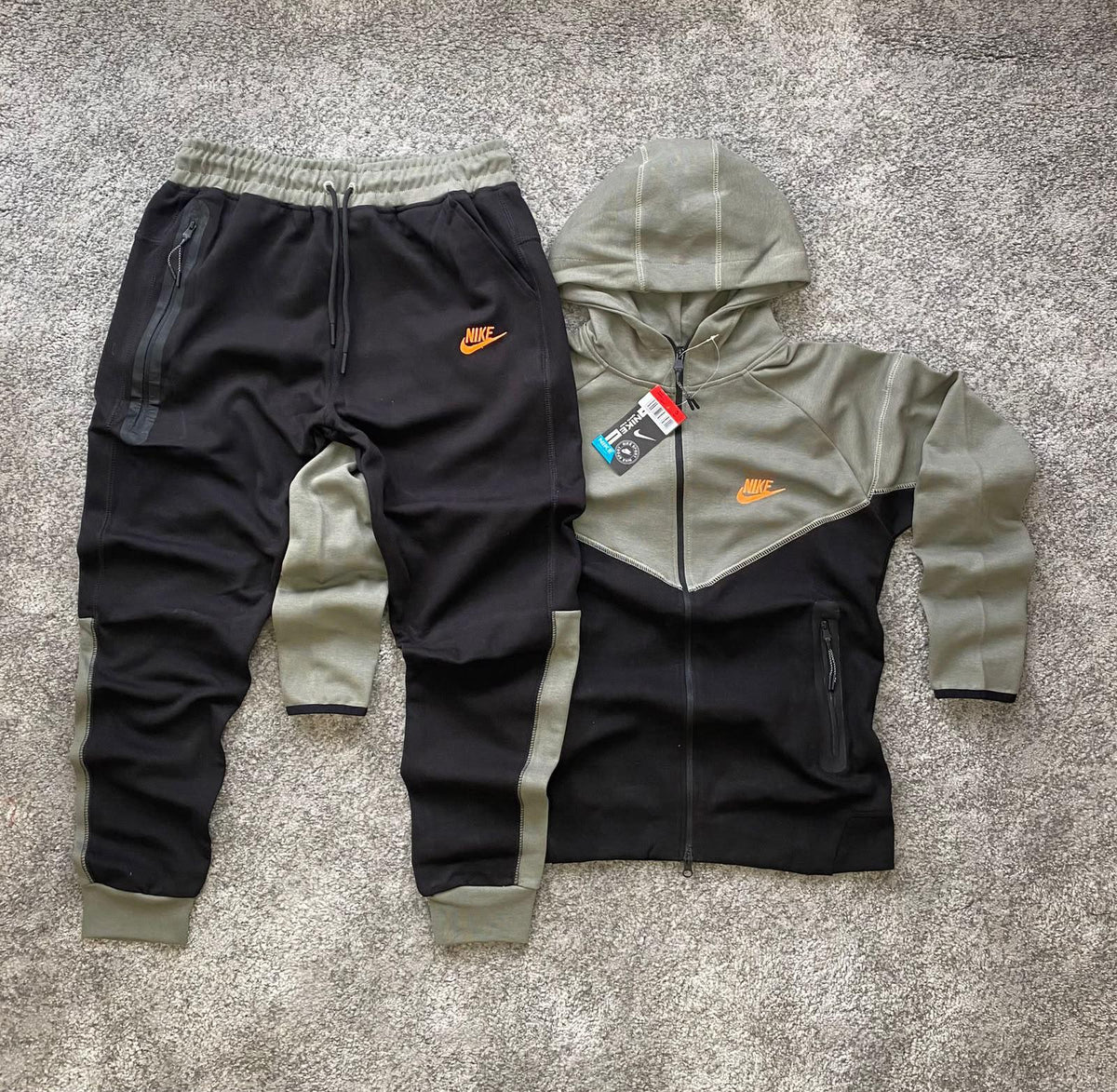 CHANDAL LARGO Nike Tech