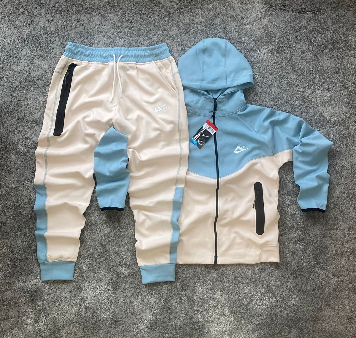 CHANDAL LARGO Nike Tech