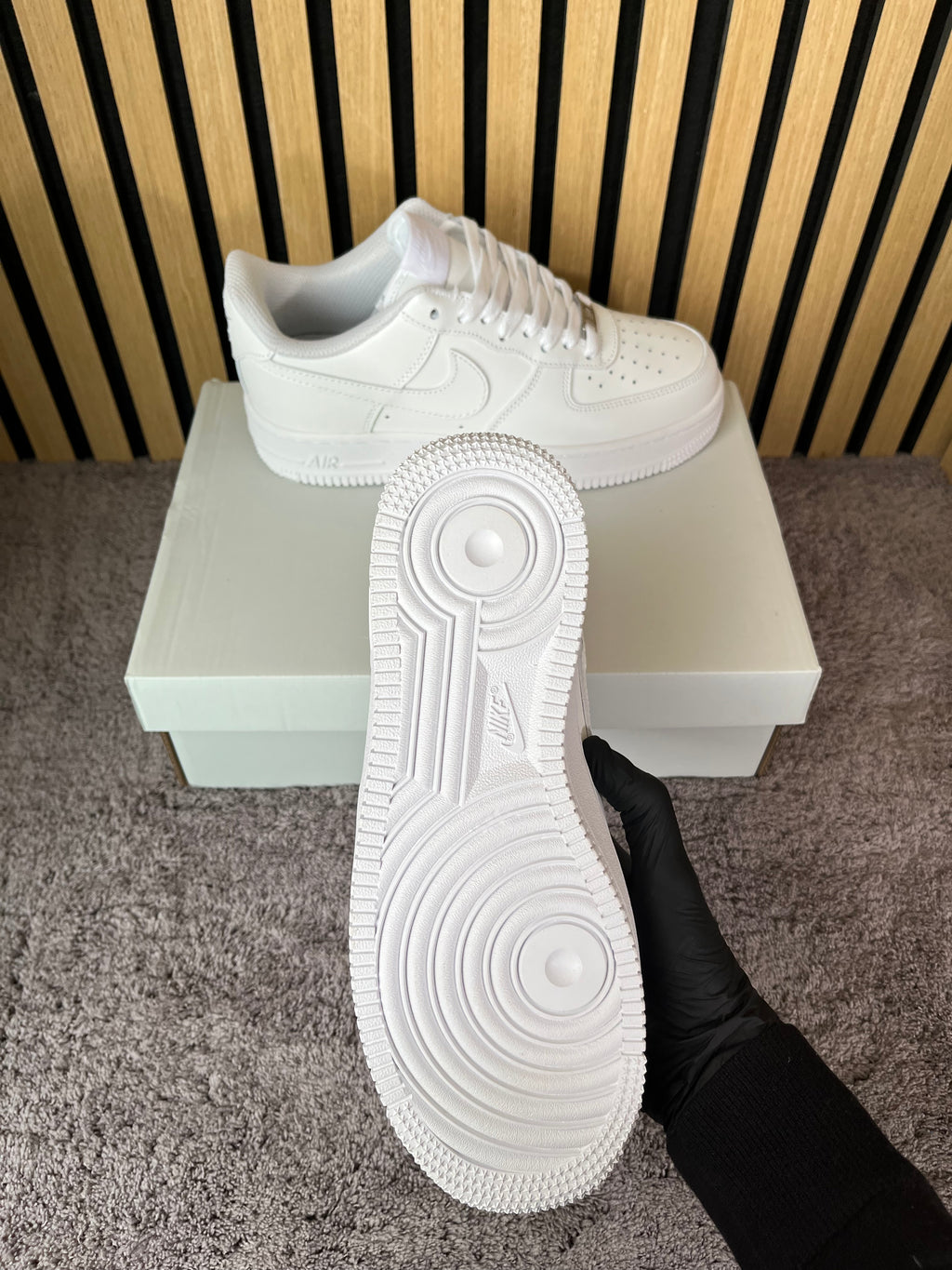 NIKE AIR FORCE ONE