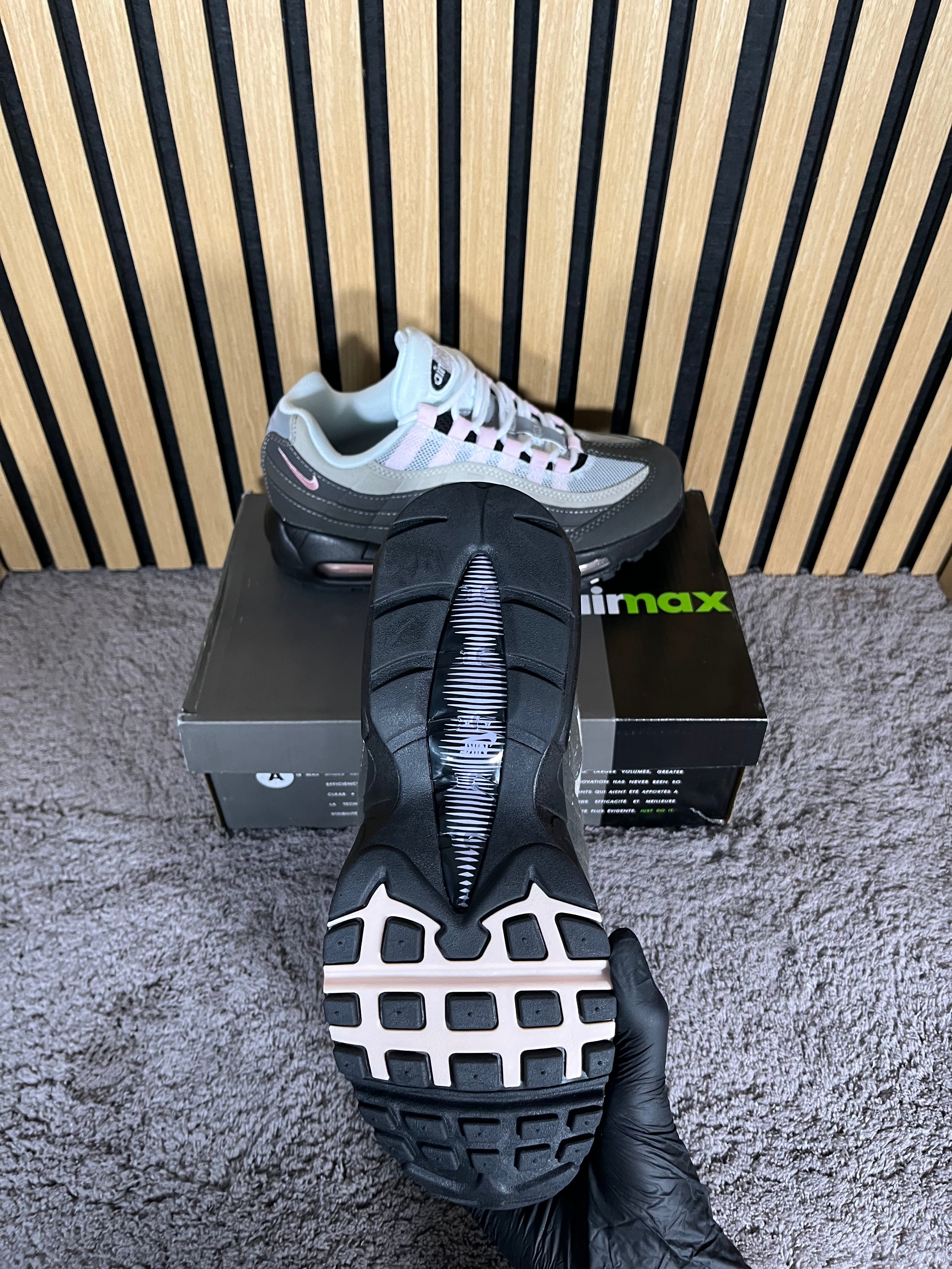 Nike Air Max 95 OG "Big Bubble Pink Foam"