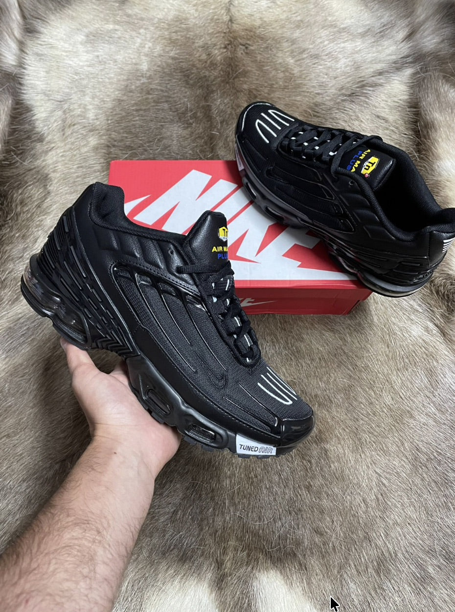 Nike Air Max Plus III blancas