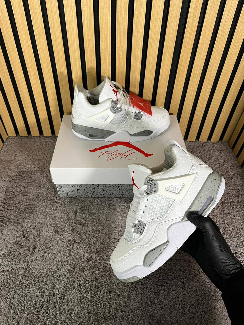 JORDAN 4 WHITE OREO