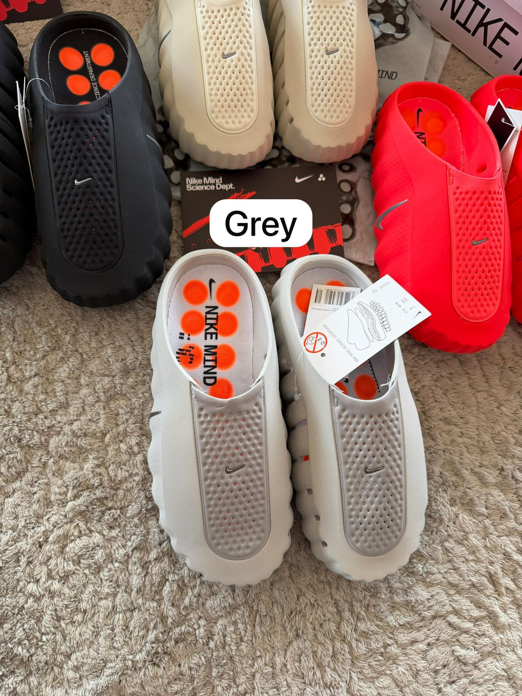 CHANCLAS NIKE MIND GRIS