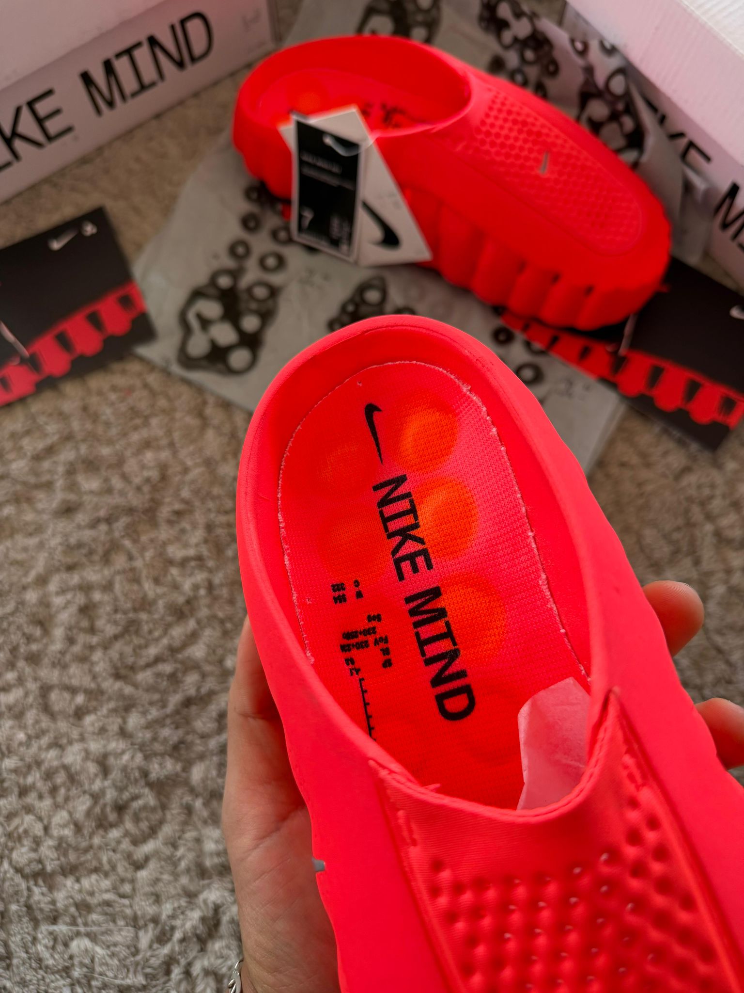CHANCLAS NIKE MIND ROJAS