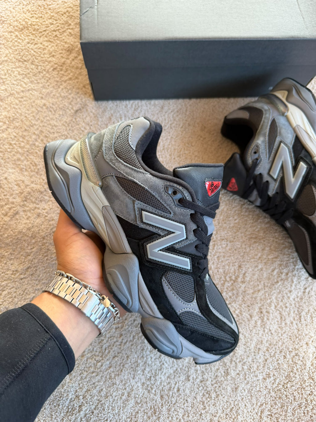 NEW BALANCE 9060