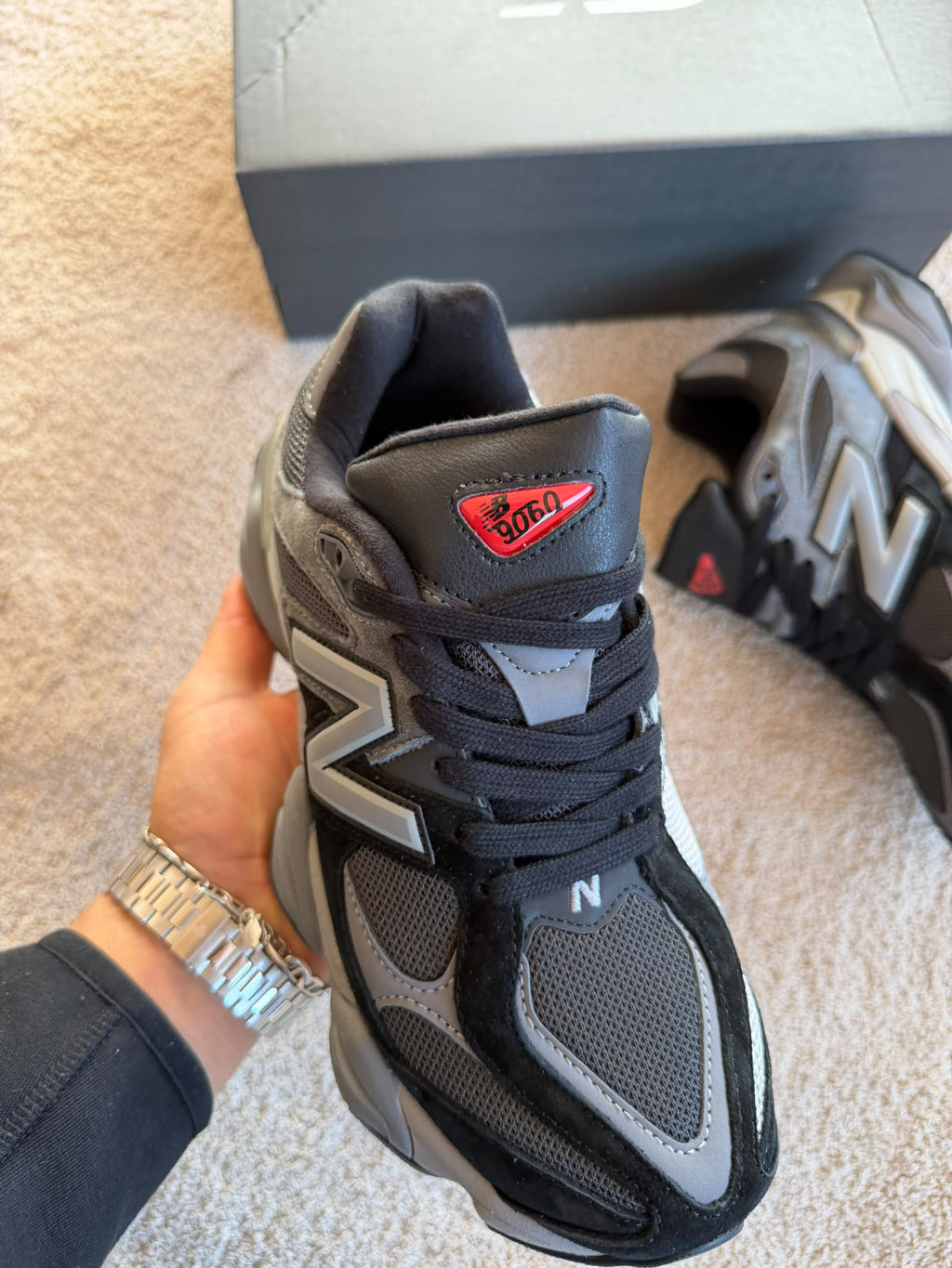 NEW BALANCE 9060