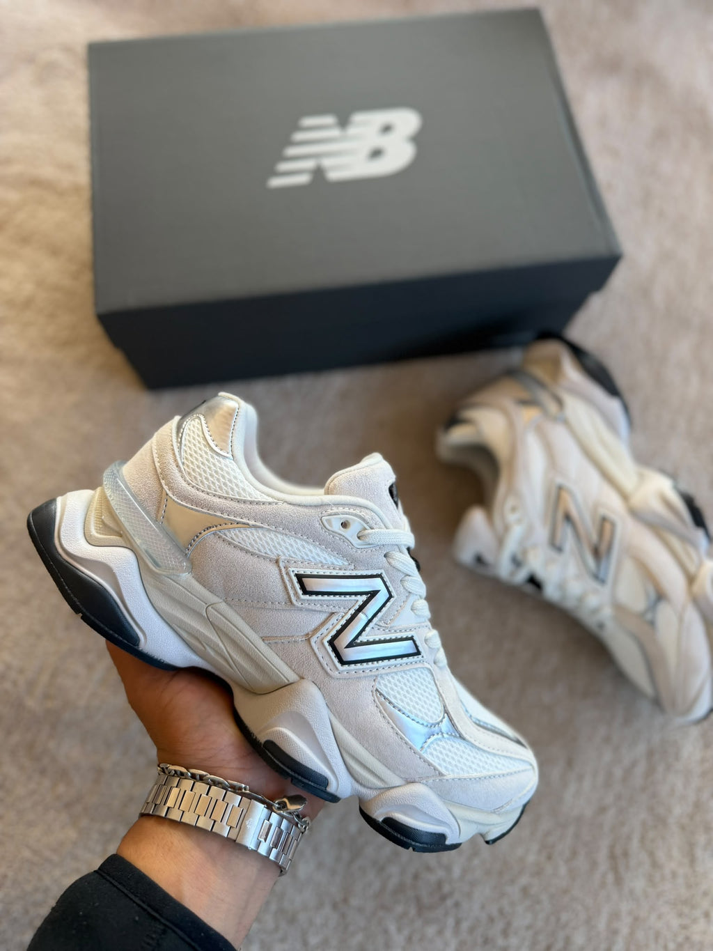 NEW BALANCE 9060