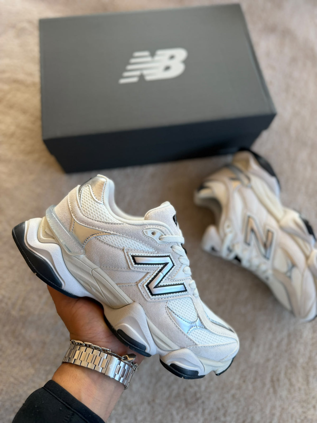 NEW BALANCE 9060