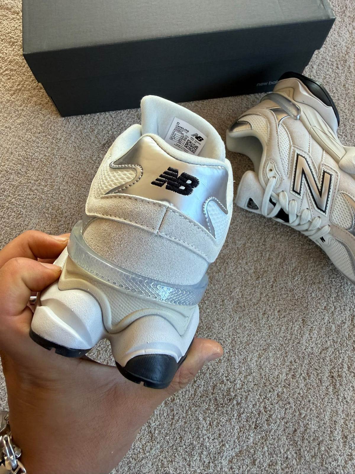 NEW BALANCE 9060