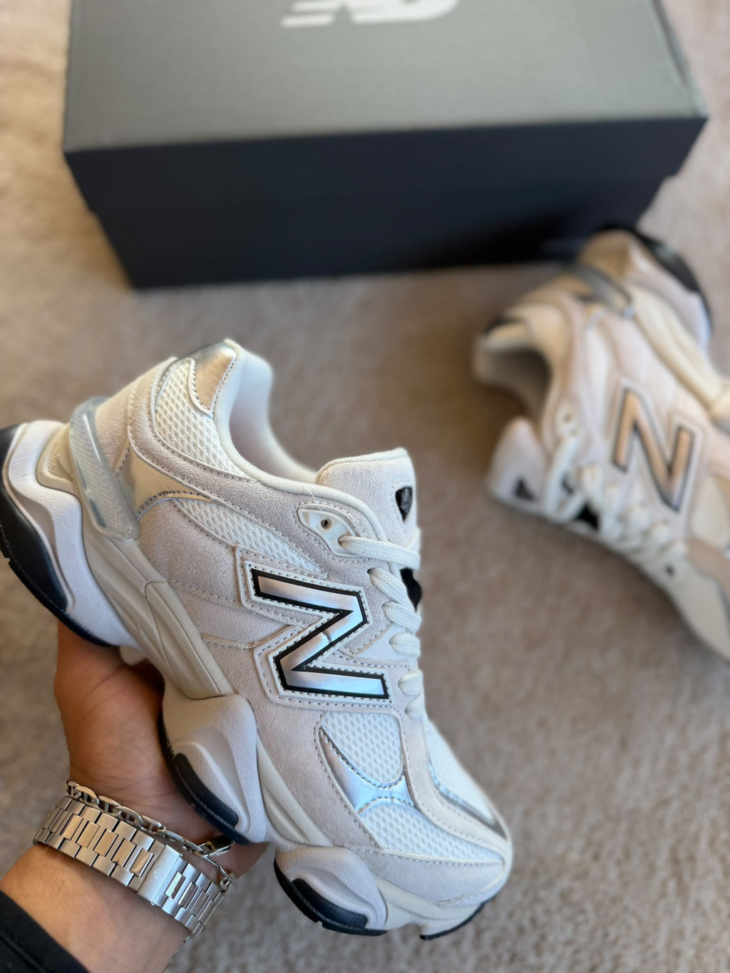 NEW BALANCE 9060