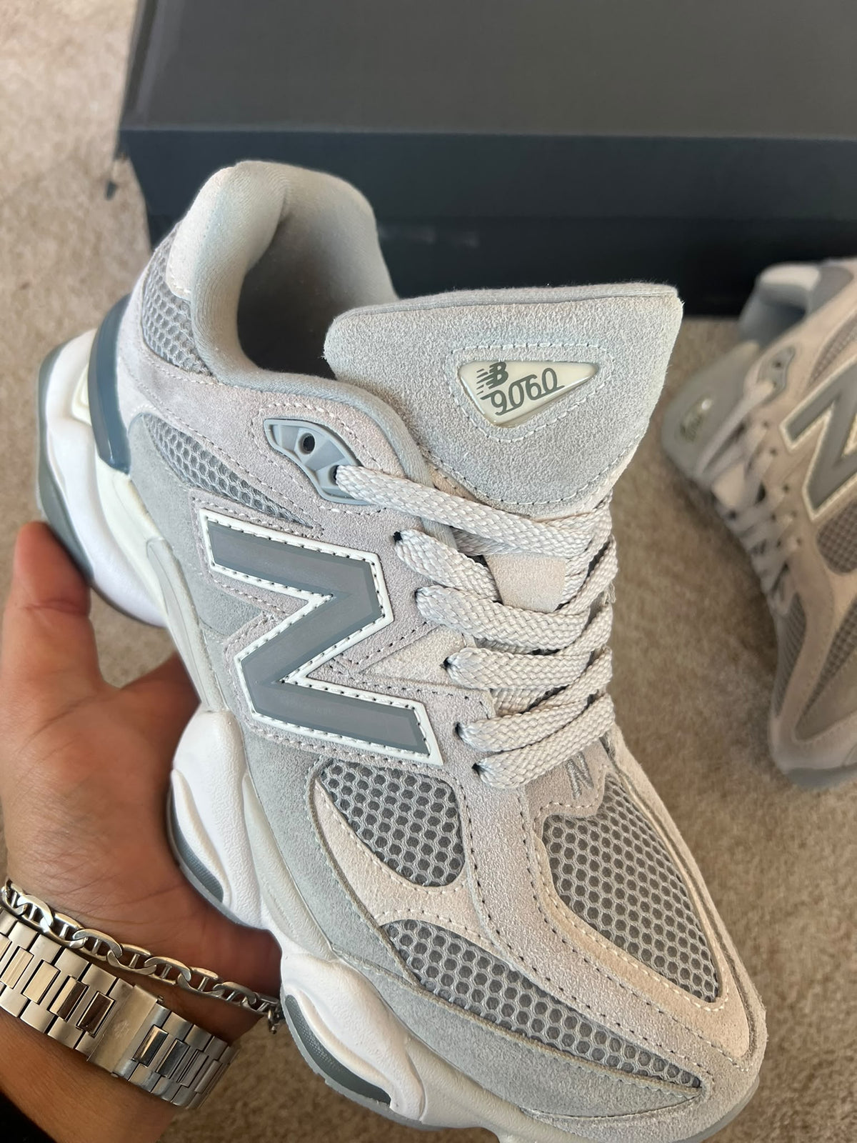 NEW BALANCE 9060