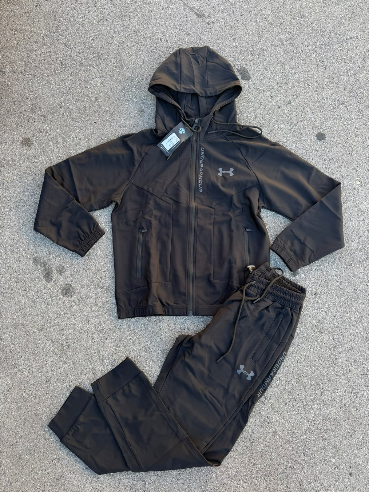 `Chándal Under Armour Gris`