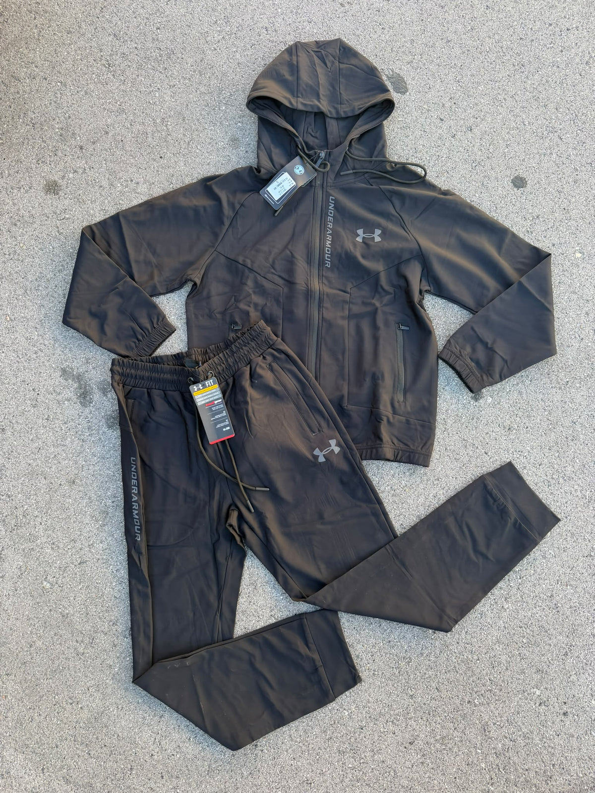 `Chándal Under Armour Gris`