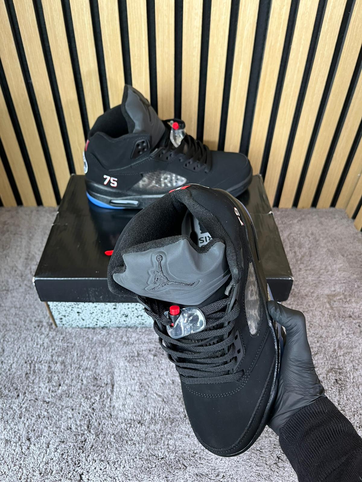 Nike Air Jordan 5 Retro x Paris Saint-Germain negras