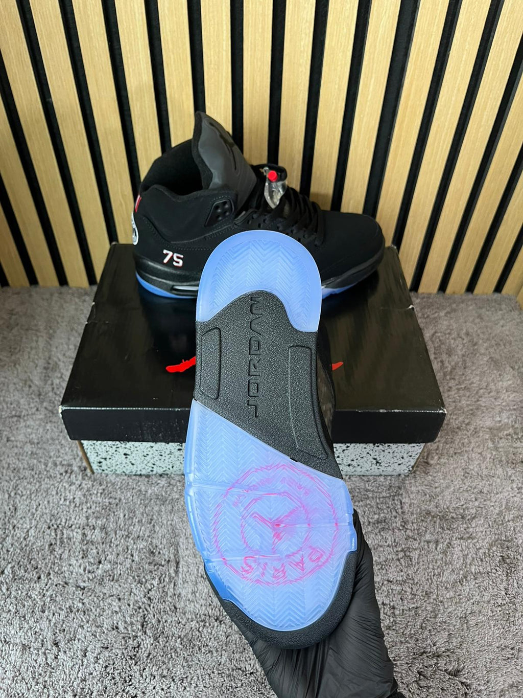 Nike Air Jordan 5 Retro x Paris Saint-Germain negras