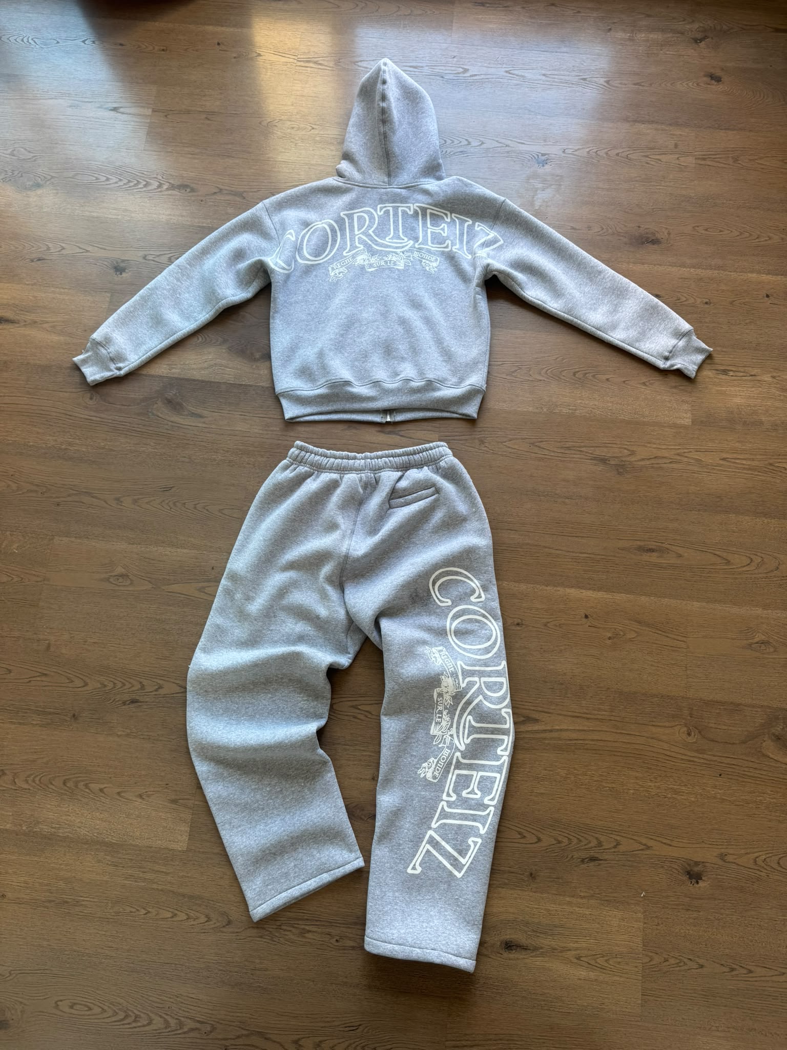 Corteiz Island Puff Print Chándal Gris Heather