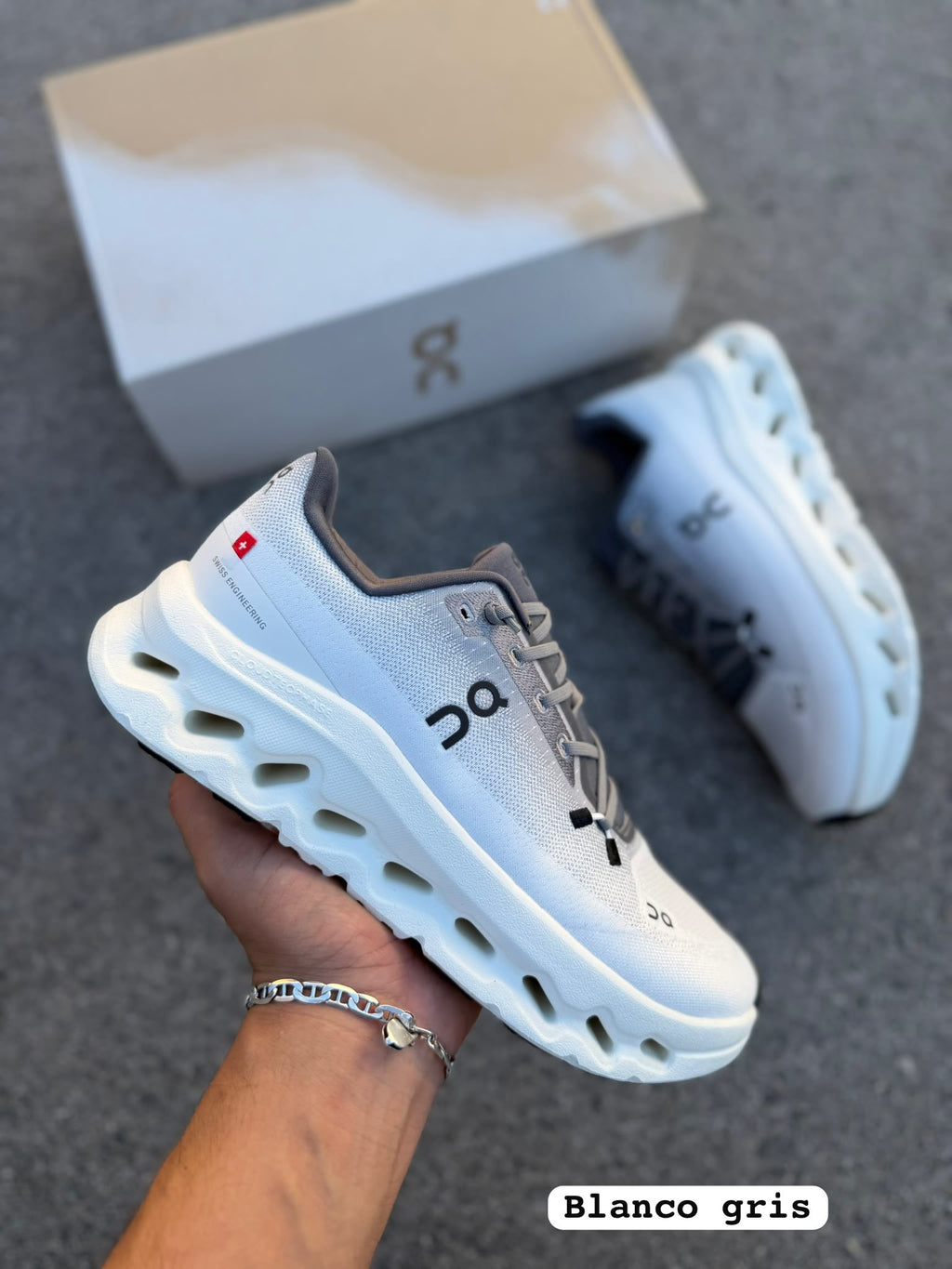Zapatillas On Running Cloudtilt White / Grey