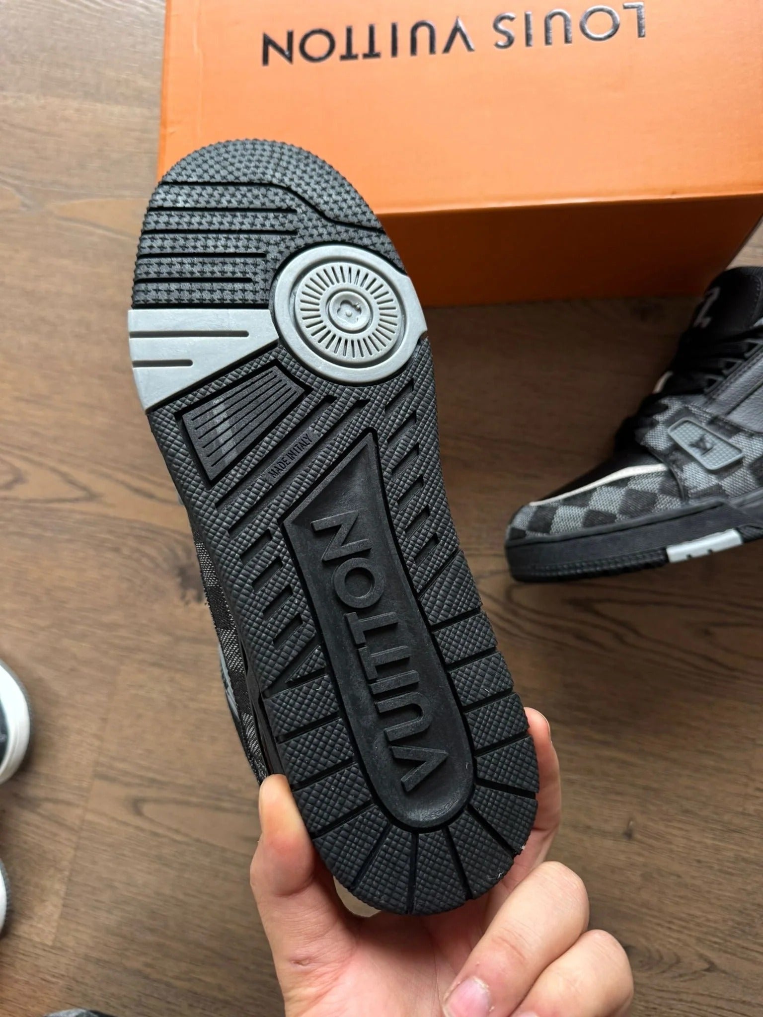 LV TRAINER