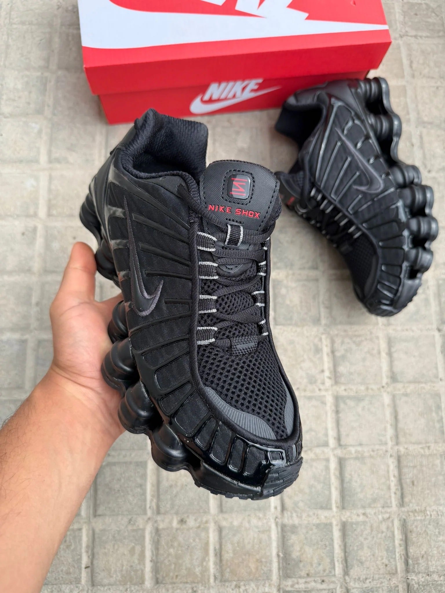Nike Shox negras