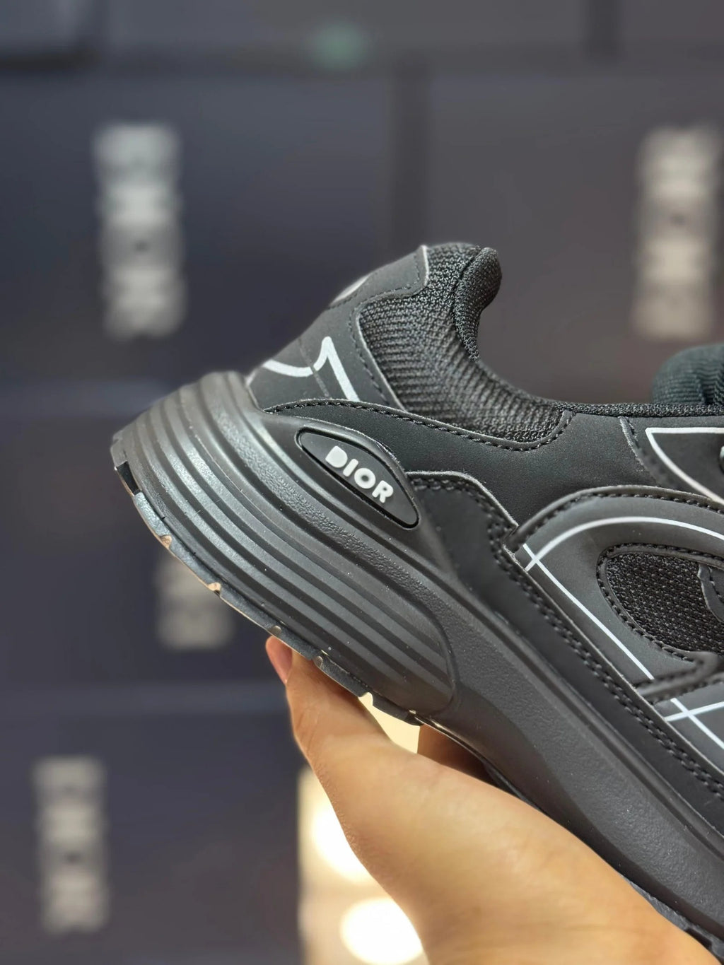 Dior B30