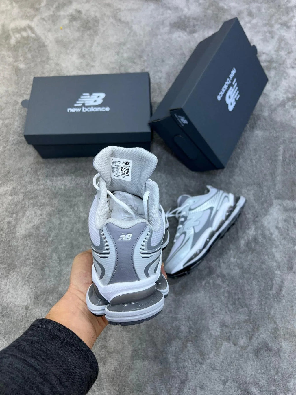 NEW BALANCE 2000
