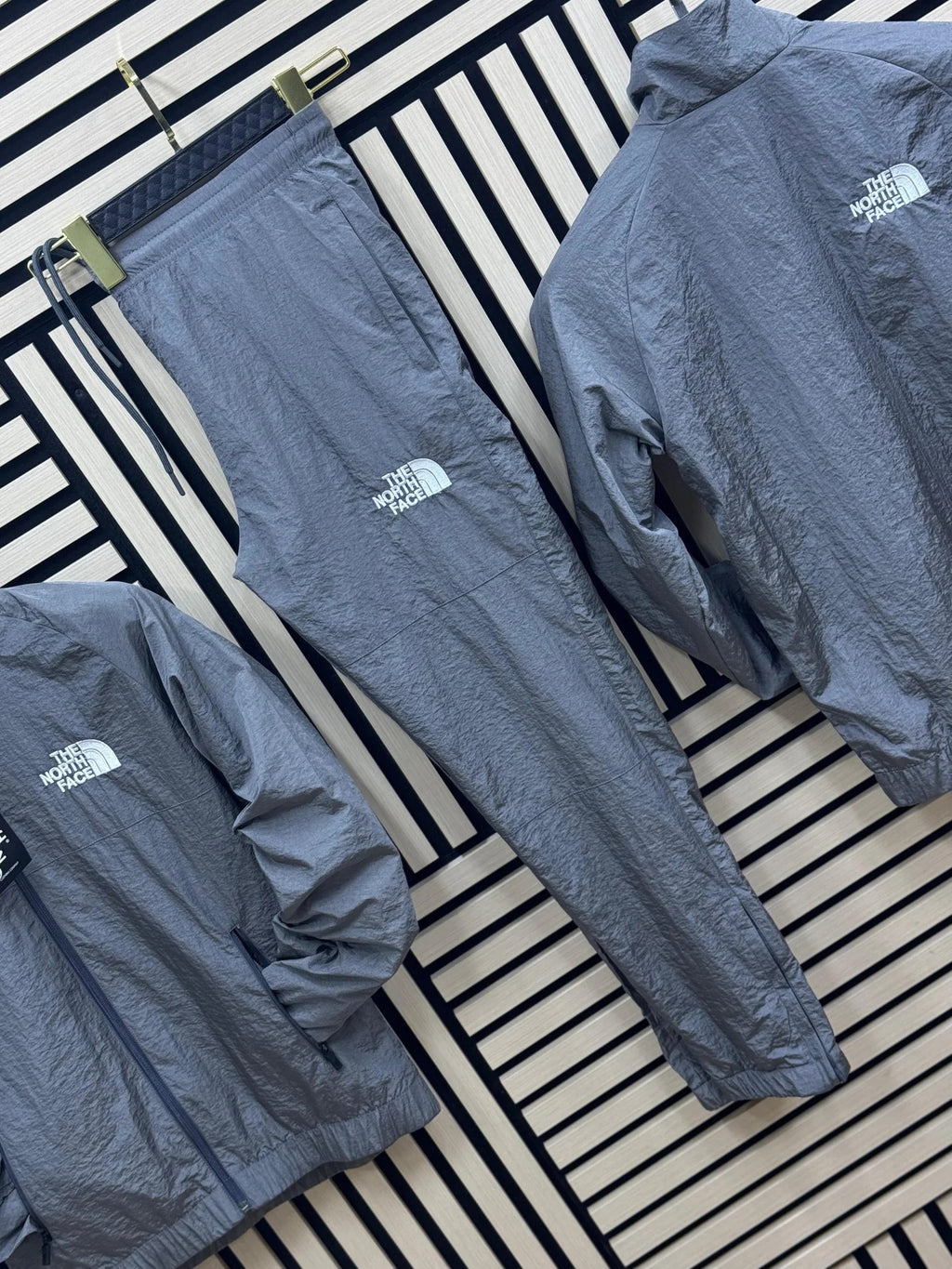 CHANDAL NORTH FACE GRIS