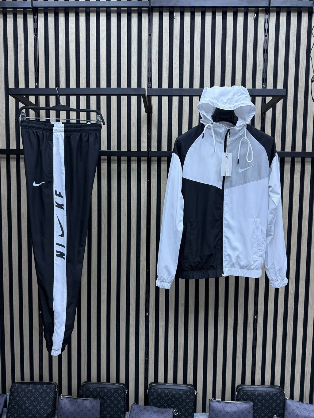 CHANDAL NIKE