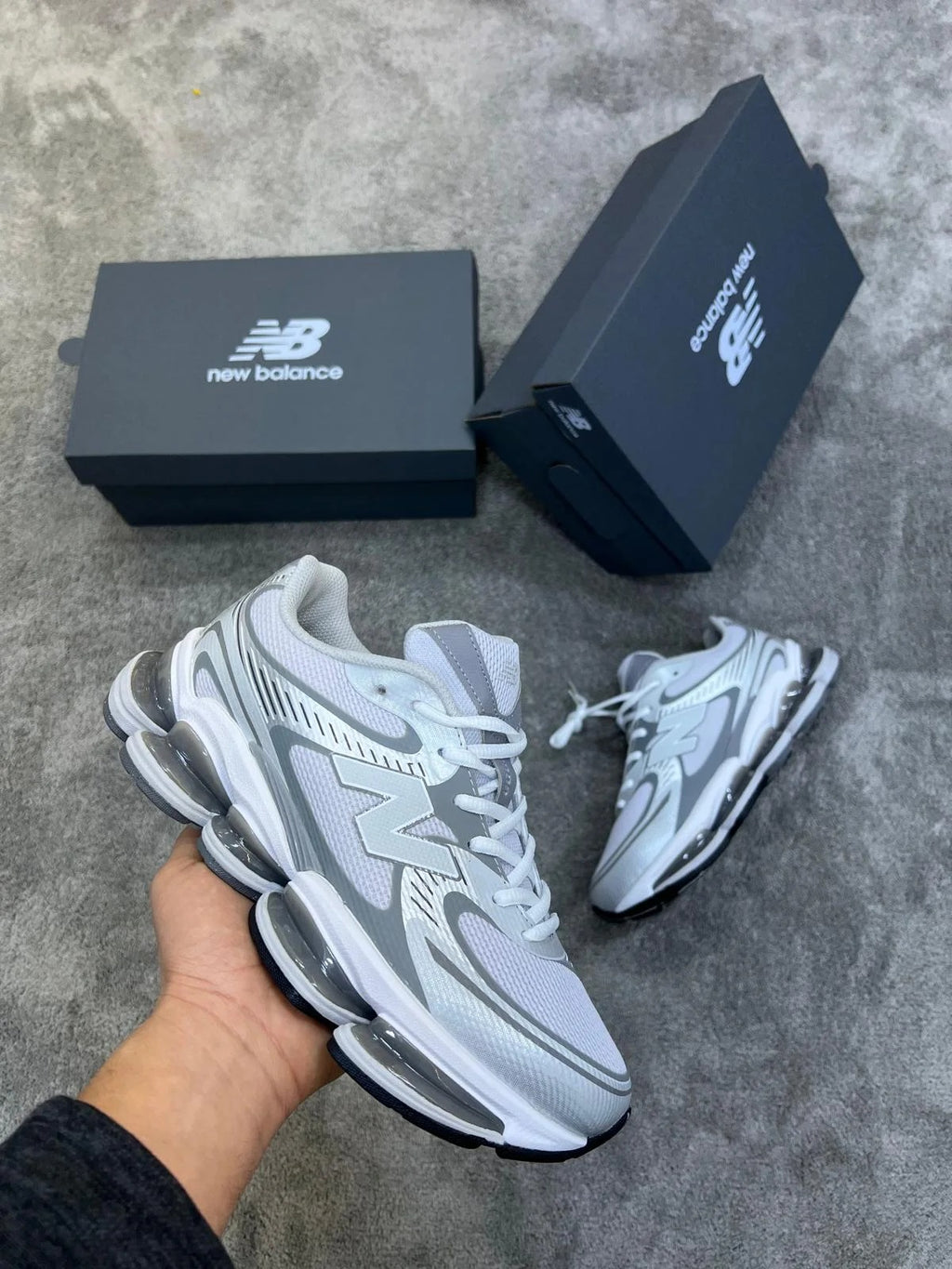 NEW BALANCE 2000