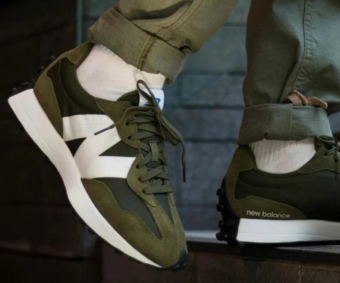 New Balance 327