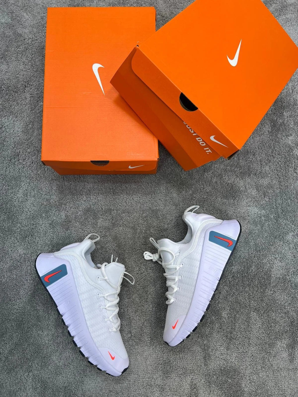 NIKE FREE METCON