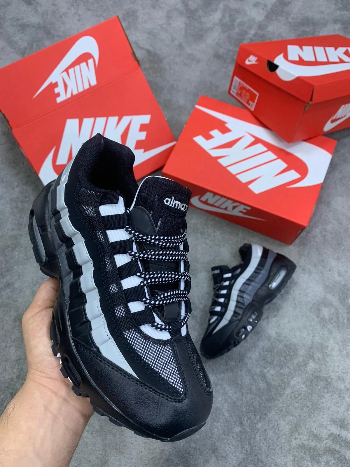 NIKE AIR MAX 95