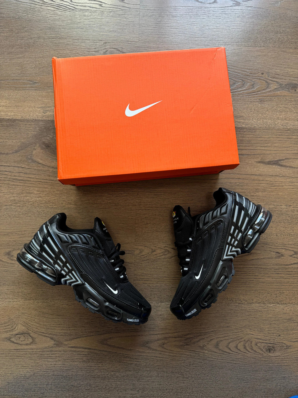 NIKE AIRMAX TUNED 3 NEGRAS