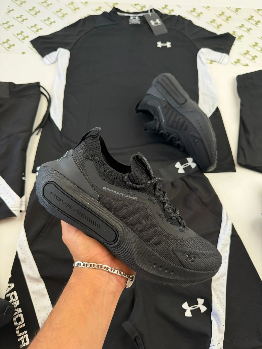 UNDER ARMOUR - STORM