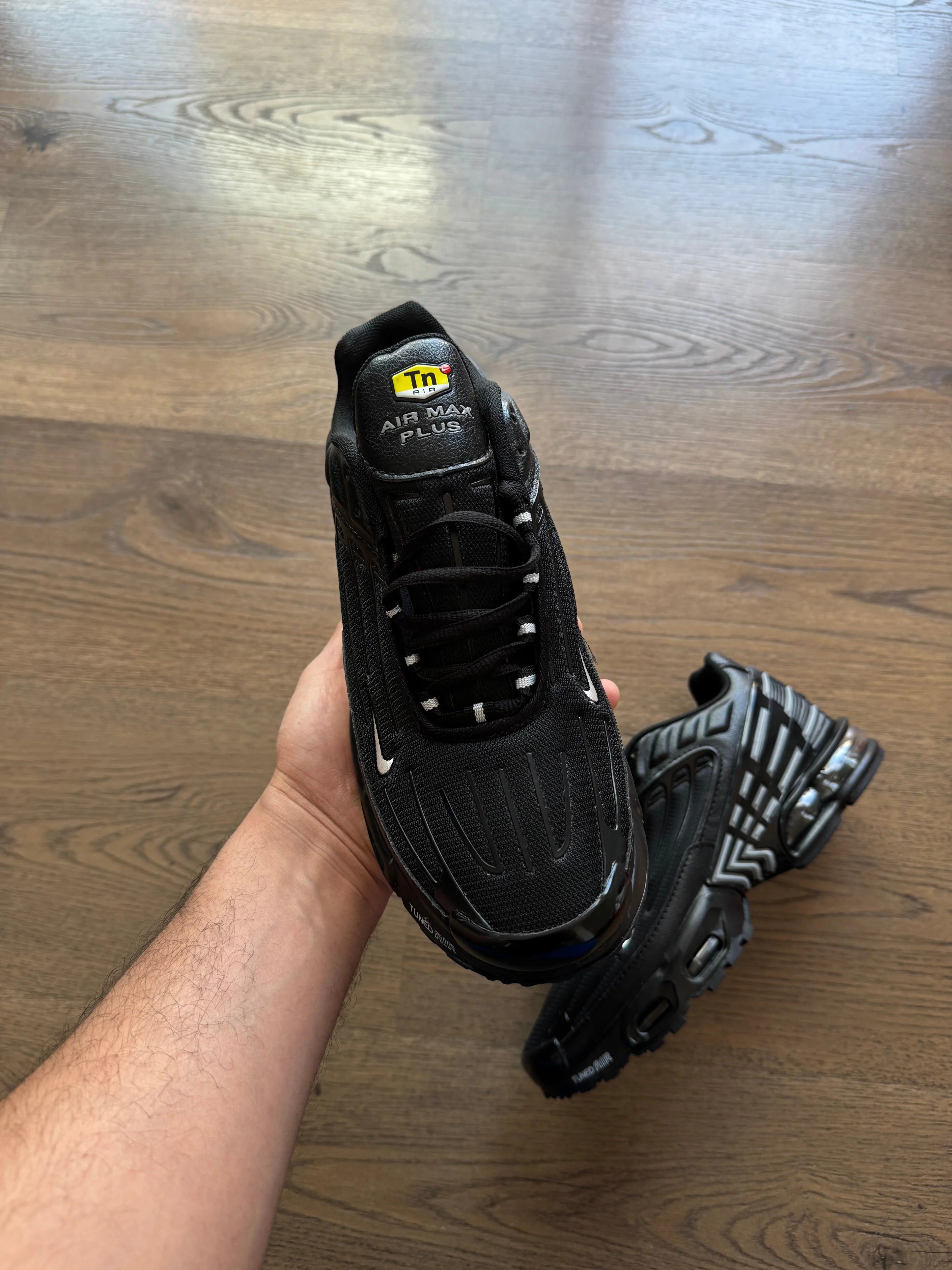 NIKE AIRMAX TUNED 3 NEGRAS