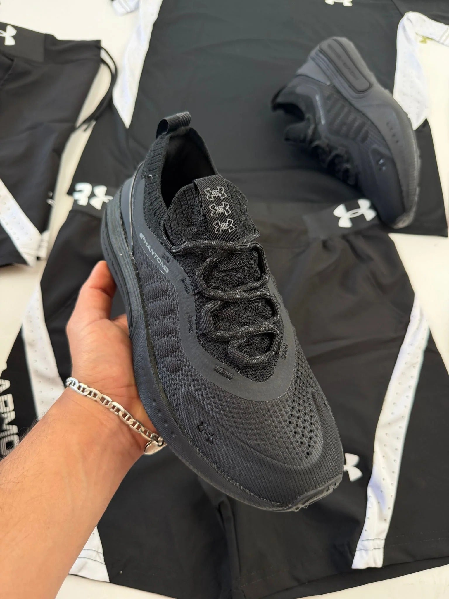 UNDER ARMOUR - STORM