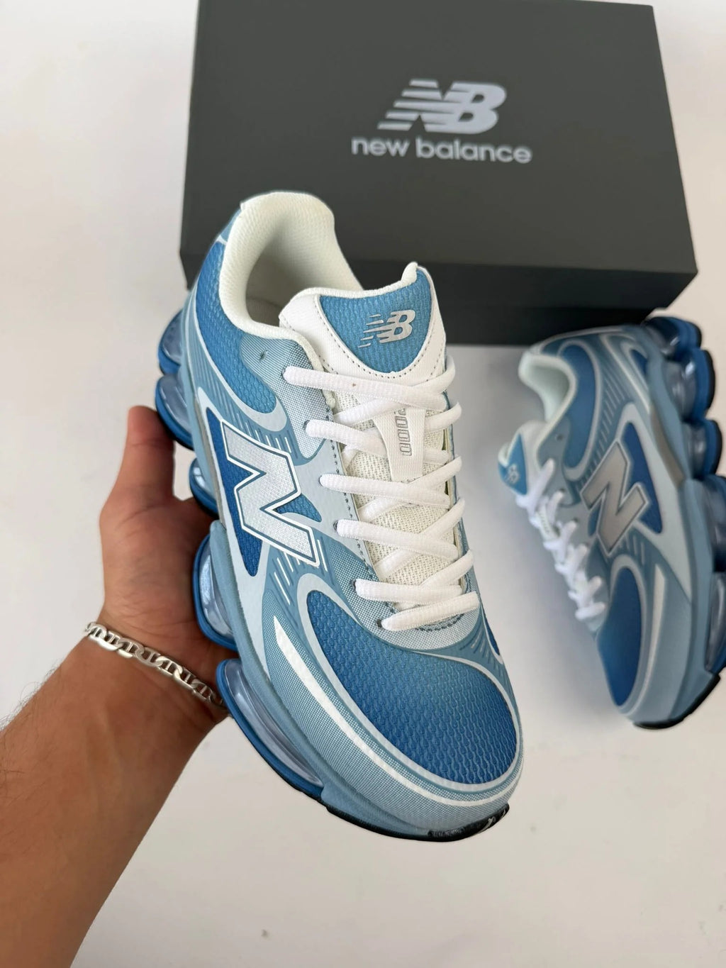 NEW BALANCE ABZORB 2000 -