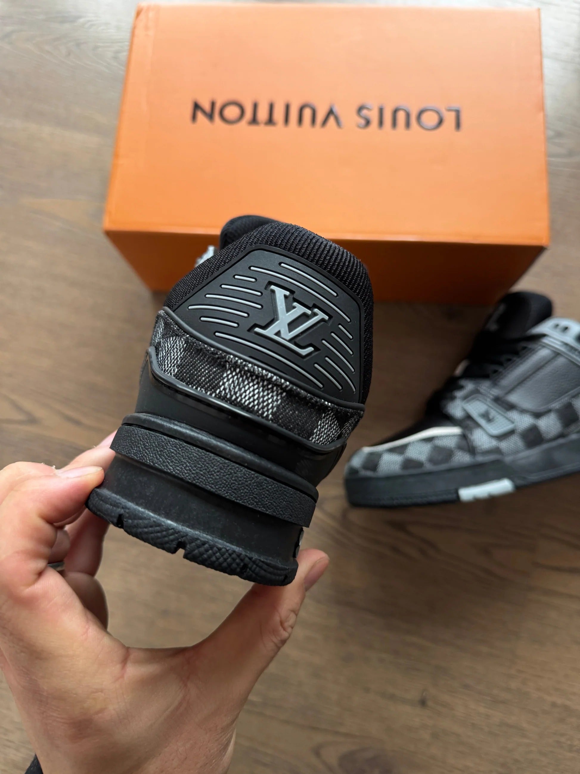 LV TRAINER