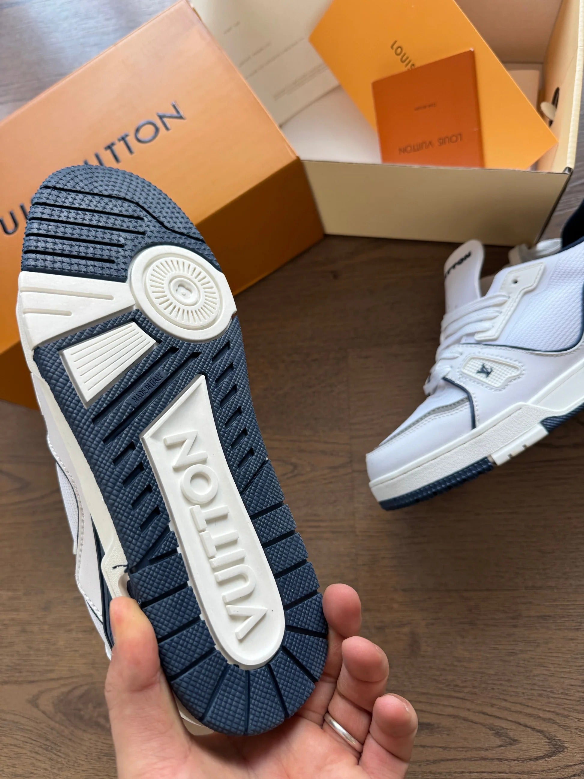 LV TRAINER