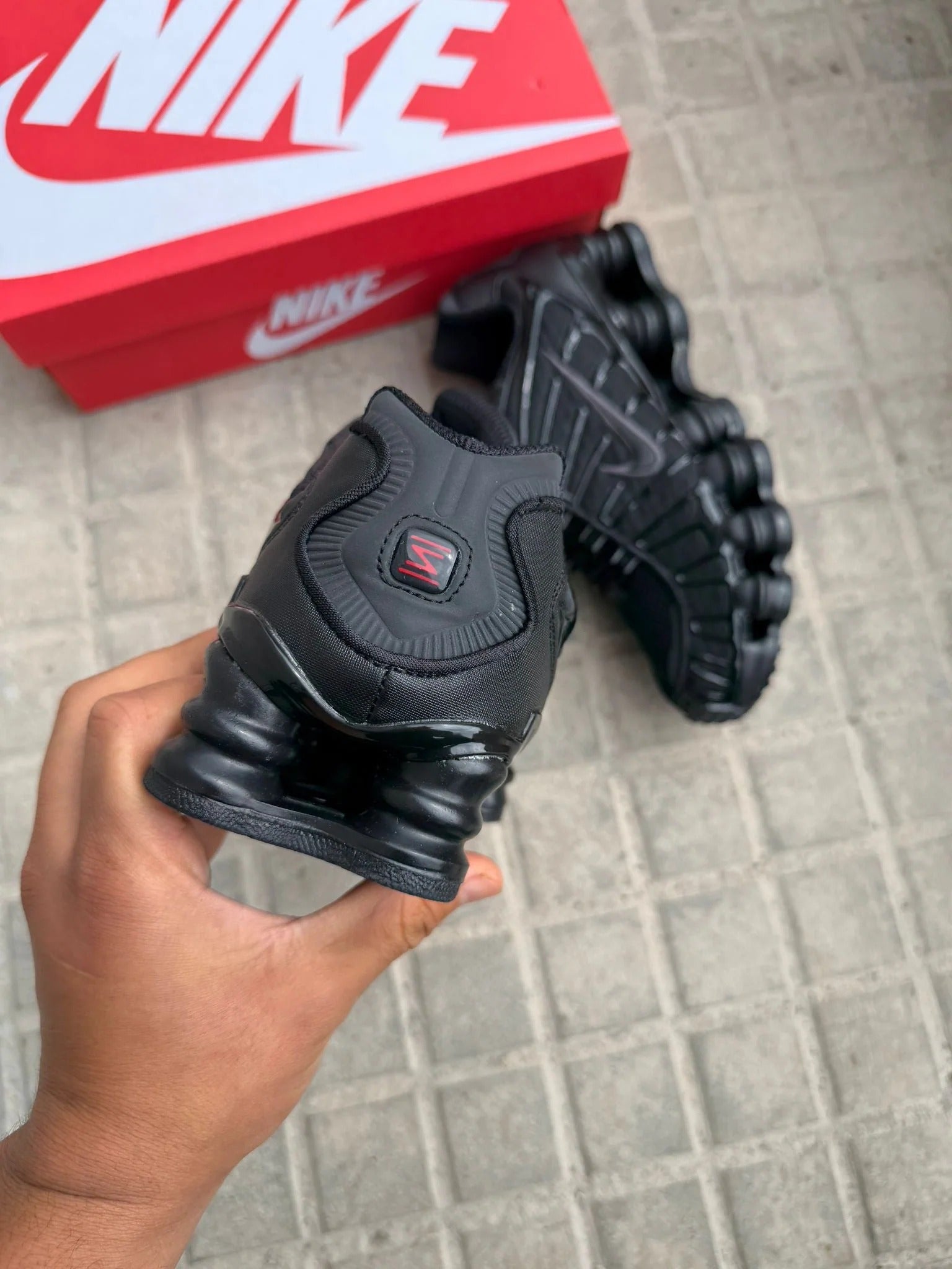 Nike Shox negras